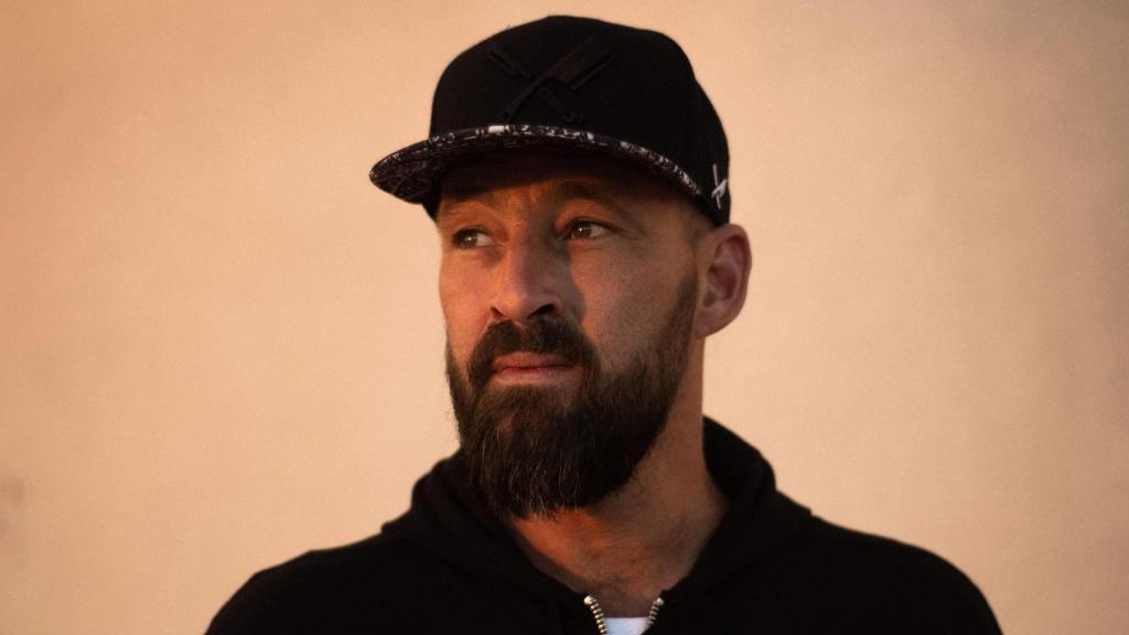 Fotocredits: Universal Music, Christina Gotz. All rights reserved. Artikel ursprünglich erschienen auf musikexpress.de. Link: https://www.musikexpress.de/gentleman-im-interview-weisse-menschen-wie-wir-wurden-zum-grossteil-rassistisch-sozialisiert-2226381/